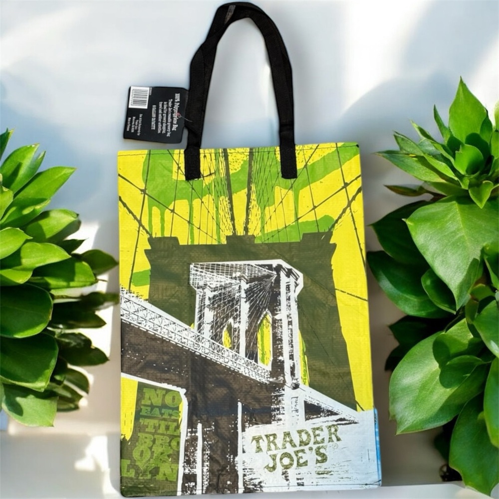 2 for $30 🆕Trader Joe’s NYC Collectible Multi Purpose Bag